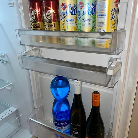 S Vyhladom Na Vysoke Tatry A Les * 스비트