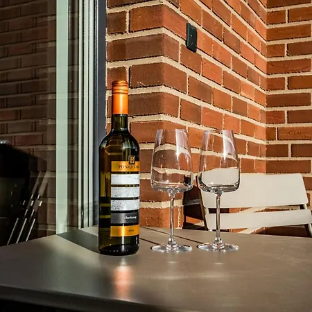 S Výhľadom Na Vysoké Tatry A Les